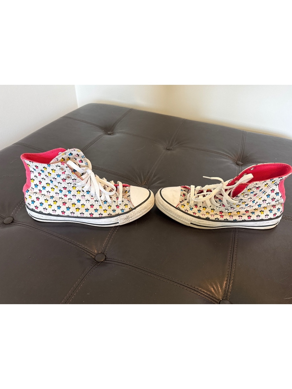 Converse Hightops Star Pattern - Picture 7 of 9